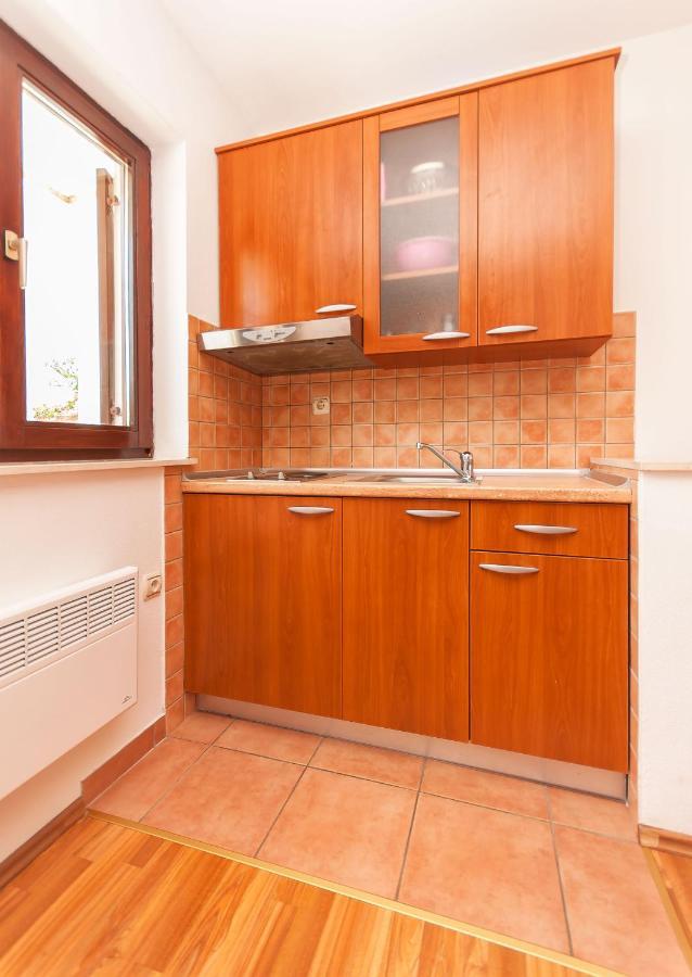 Apartments Ricina Dugi Rat Kültér fotó